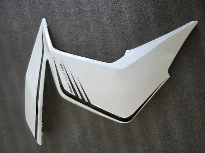 Sağ Yan Panel Beyaz